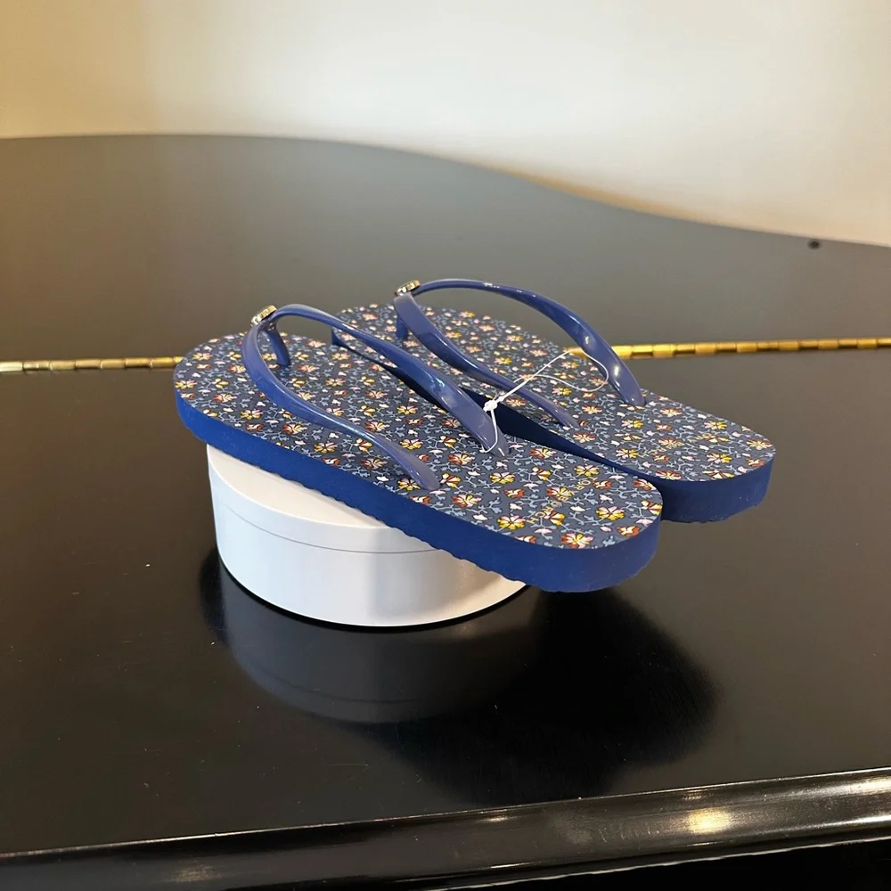 Tory Burch NWT Summer Beach Minimalist Authentic Spring Flower Bloom Flip Flop